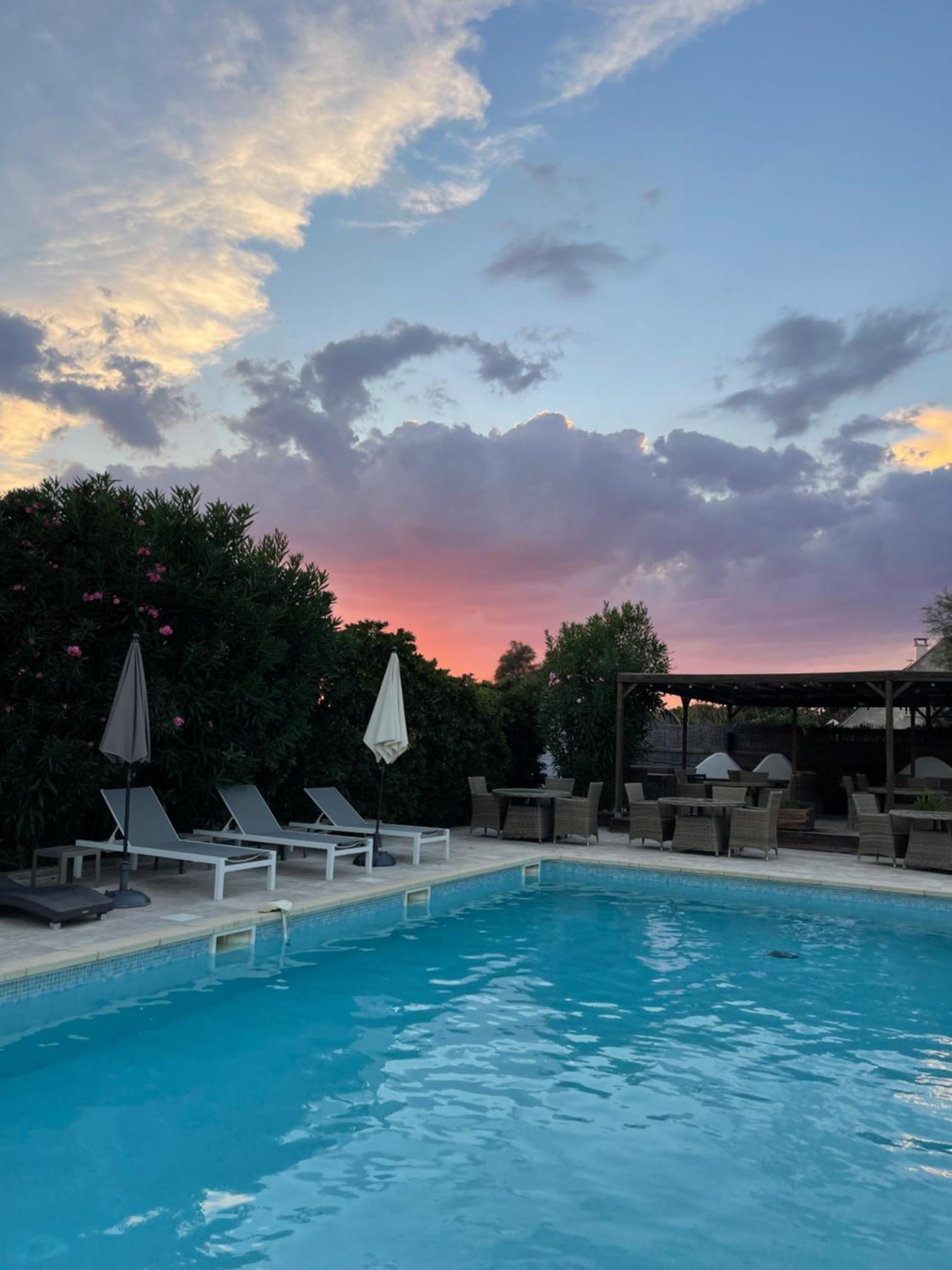 Mas Des Salicornes Hotel Saintes-Maries-de-la-Mer Luaran gambar